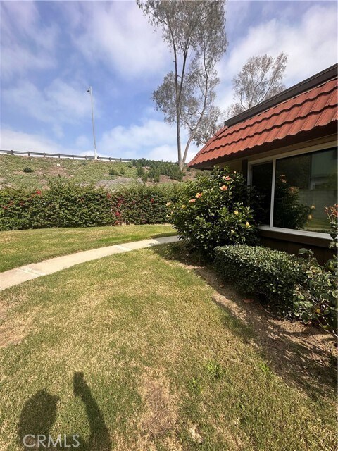 Building Photo - 1440 N Weeping Willow Ln