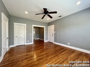Building Photo - 1535 W Woodlawn Ave