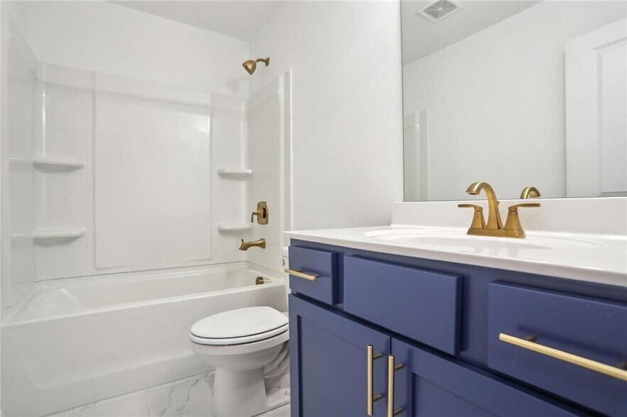 Building Photo - 727 Carmes Dr