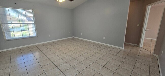 Building Photo - 15598 Spring Line Ln