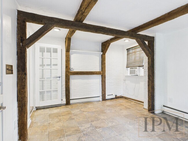 Building Photo - Coming Soon- Charming 3 Bedroom, 1.5 Bath ...