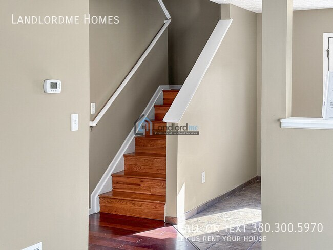 Building Photo - 8111 Royal Elm Dr