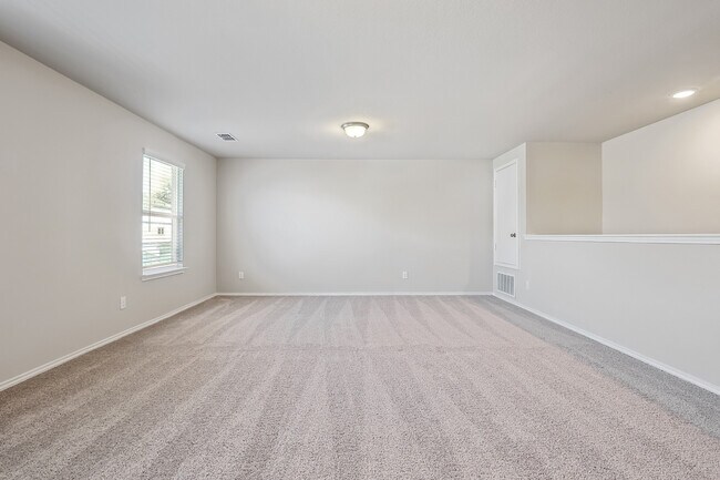 Building Photo - 5941 Revere Dr