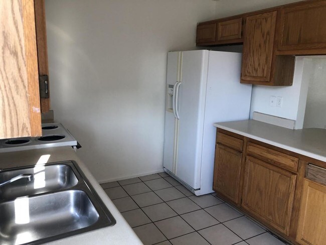 Building Photo - 5006 S 35th Ave A