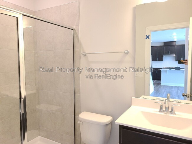 Building Photo - 704 Wrights Creek Way
