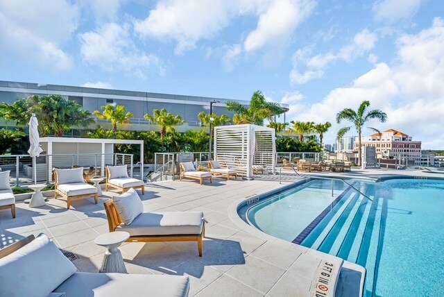 Building Photo - 400 Central Ave