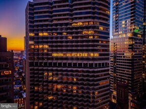 Building Photo - 210 W Rittenhouse Square