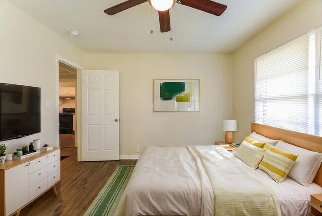 Building Photo - Charming and newly updated 3BR 1 Bath home in the heart of Center Point!