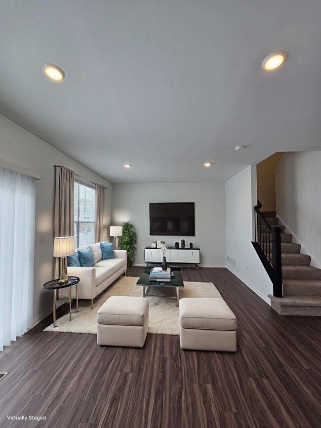 Building Photo - 14952 Dyer Ln