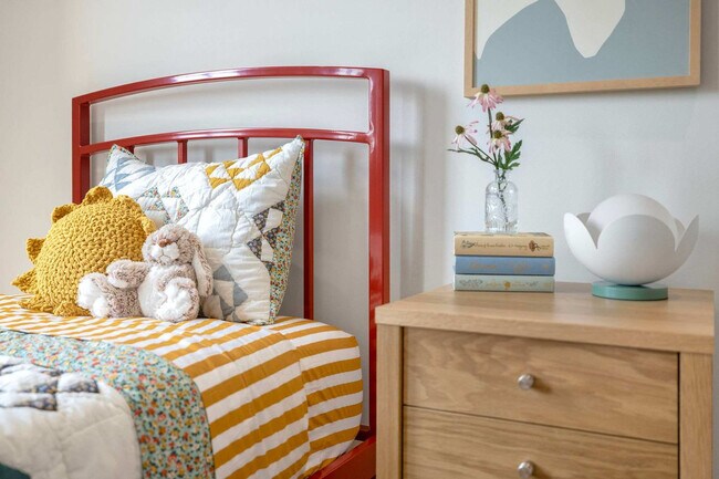 Building Photo - 501 NW B St