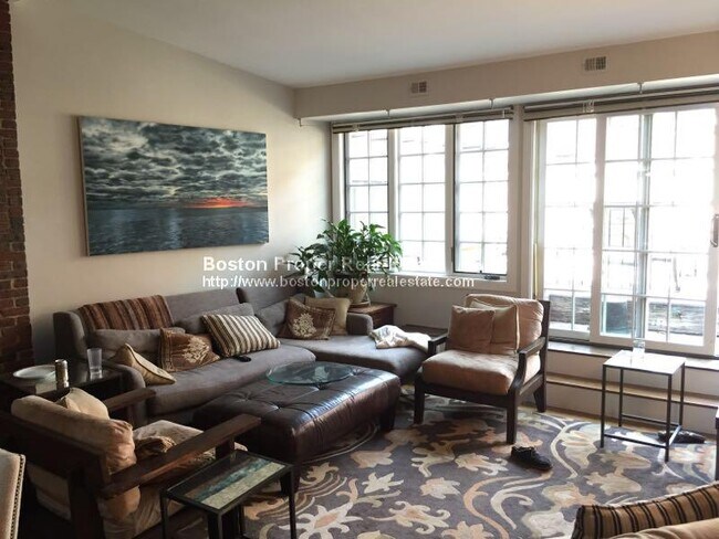 Building Photo - 23 Church St