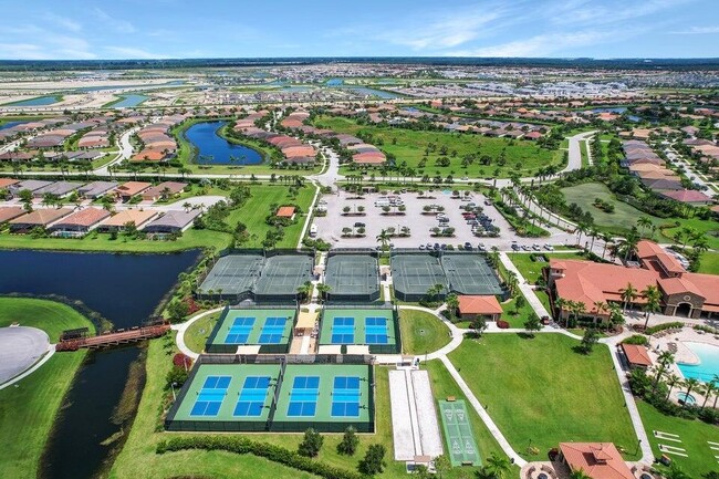 Building Photo - 10295 SW Indian Lilac Trail