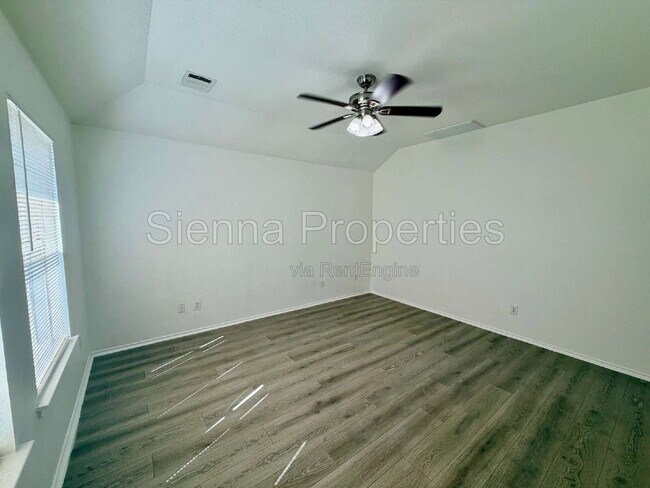 Building Photo - 1148 Shadow Creek Blvd