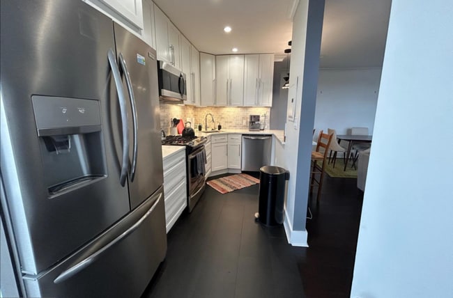 Building Photo - 939 Longfellow St NW