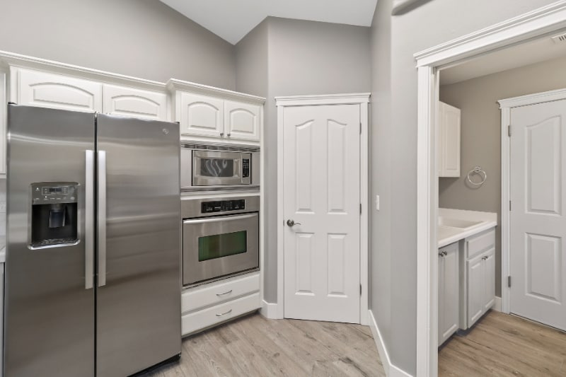 Building Photo - 3451 Woodbury Dr