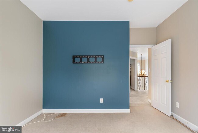 Building Photo - 1710 Stone Ivy Pl