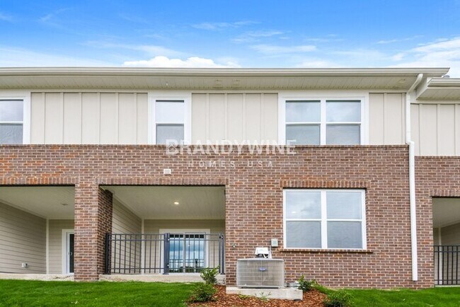 Building Photo - 121 Rising Private Ln