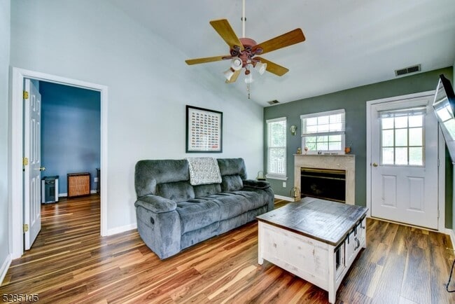 Building Photo - 5803 Tudor Dr