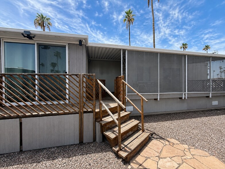 Building Photo - 2701 E Allred Ave
