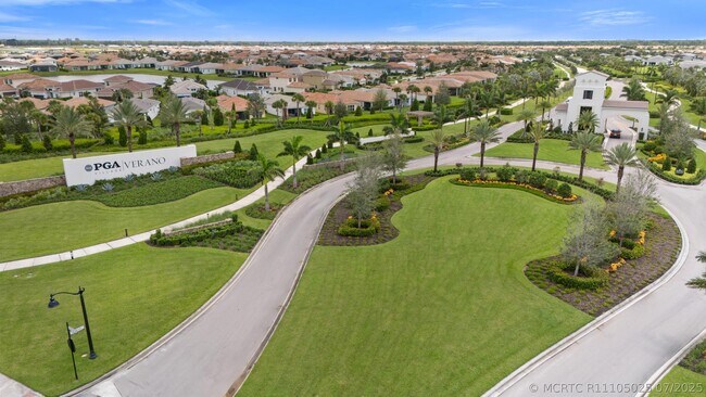 Building Photo - 17132 SW Ambrose Way