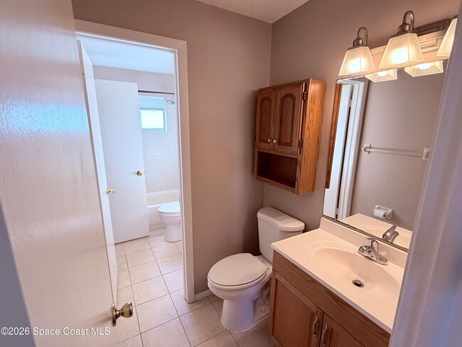 Building Photo - 135 S Suzanne Ct