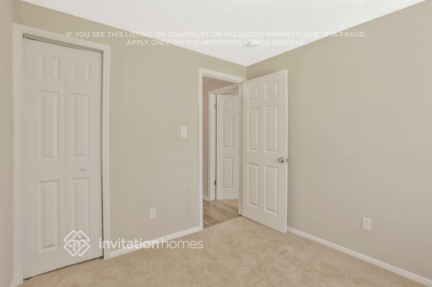 Building Photo - 6860 Cainwood Dr