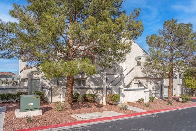 Building Photo - 8920 Antioch Way