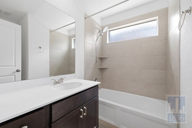 Building Photo - 5913 Toscana Trace