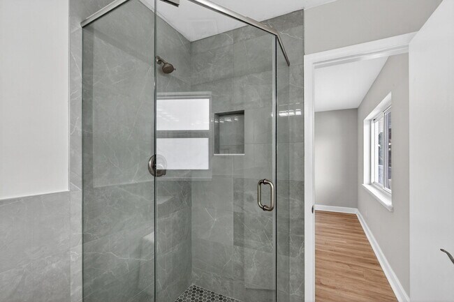 Building Photo - 624 Southwind Cir