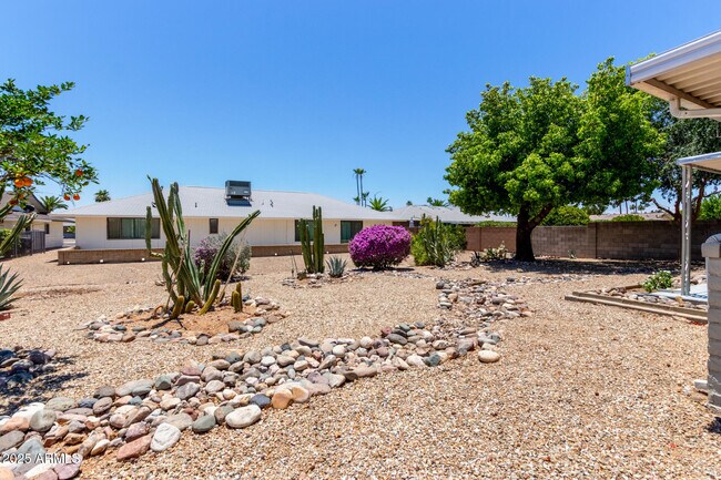 Building Photo - 12643 W Regal Dr