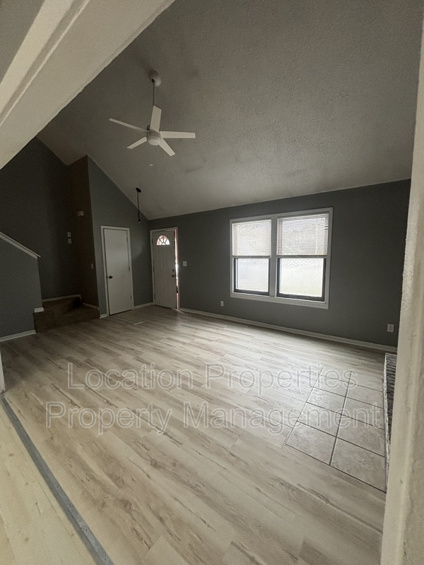 Building Photo - 331 Clayton Ct