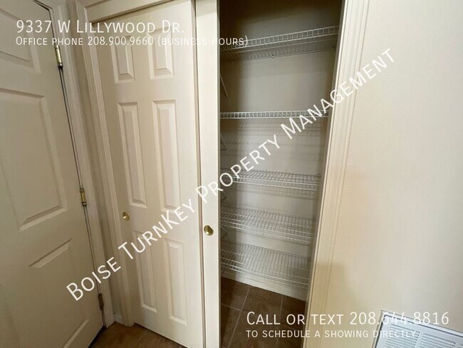 Building Photo - 9337 W Lillywood Dr