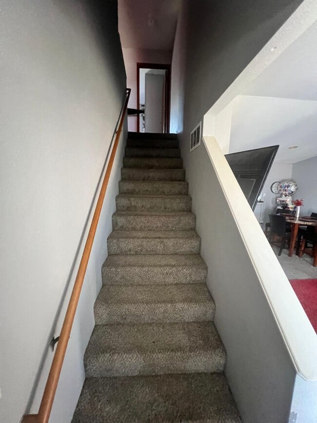 Building Photo - 1638 High Quest Cir