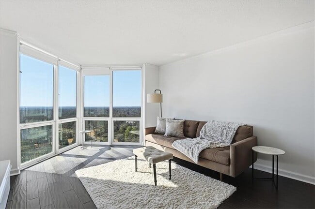 Building Photo - 2870 Pharr Ct S Northwest