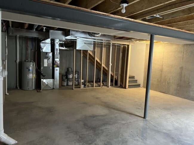 Building Photo - 34 Pheasant Ln