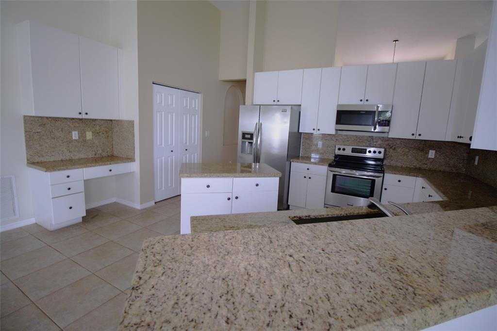 Building Photo - 2178 NW 141st Ave