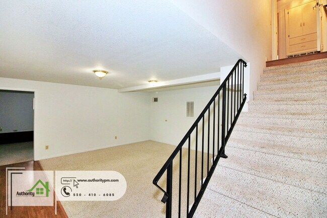 Building Photo - 3112 Riesling Path