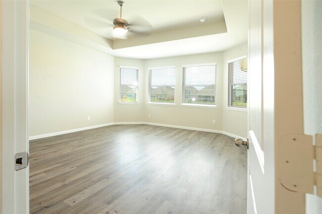 Building Photo - 24735 Allori Ct