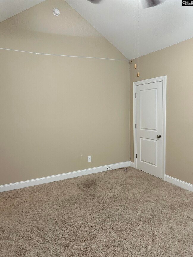 Building Photo - 105 High Bluff Ln