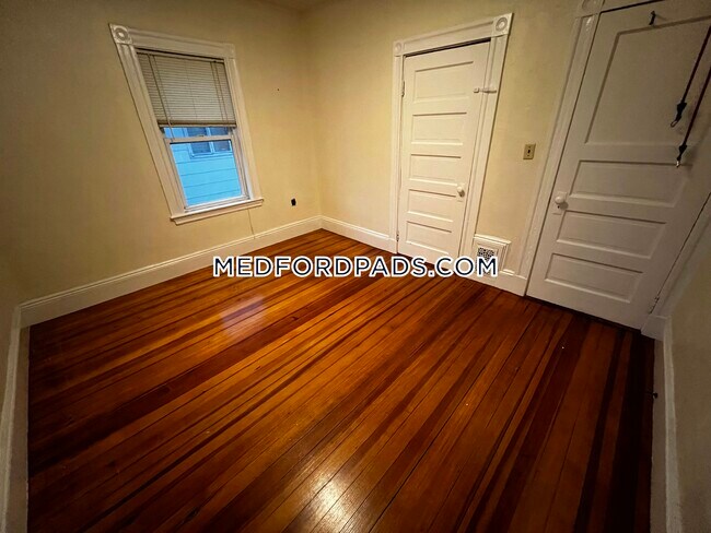 Building Photo - 128 Princeton St