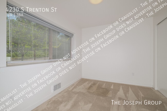 Building Photo - 4230 S Trenton St