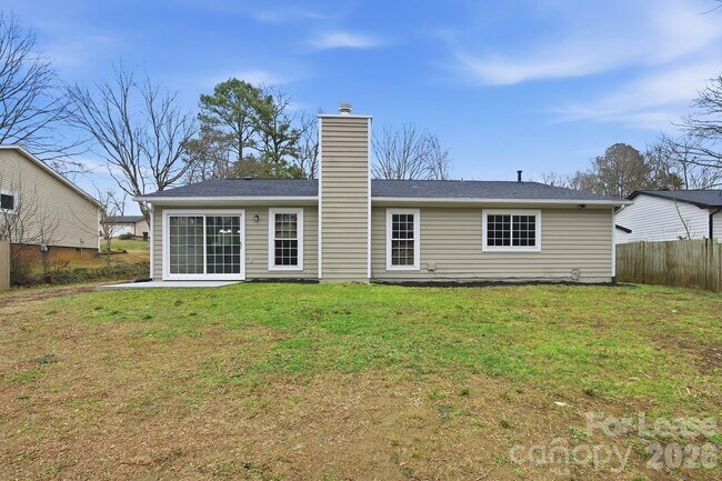 Building Photo - 232 Vista Grande Cir