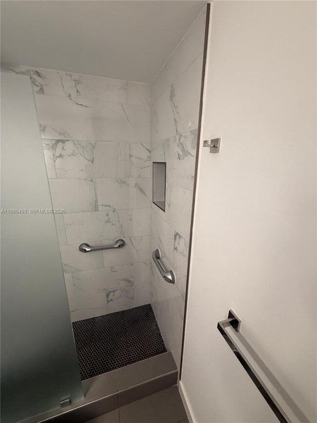 Building Photo - 13105 Ixora Ct