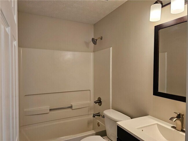 Building Photo - 986 Ashton Oak Cir