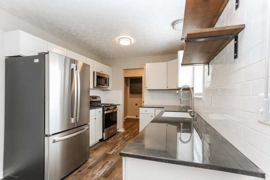 Building Photo - 4270 Umiak Dr