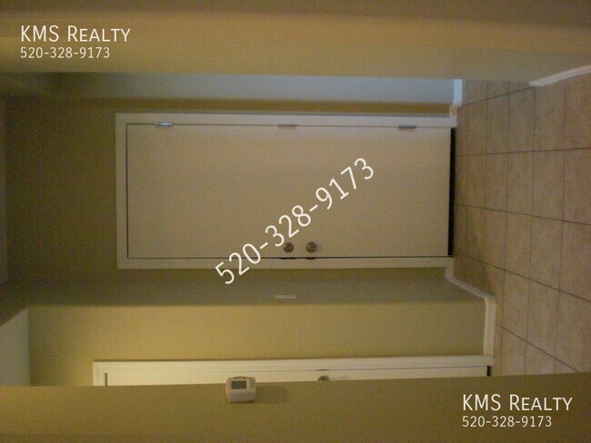 Building Photo - 14013 E Voss St