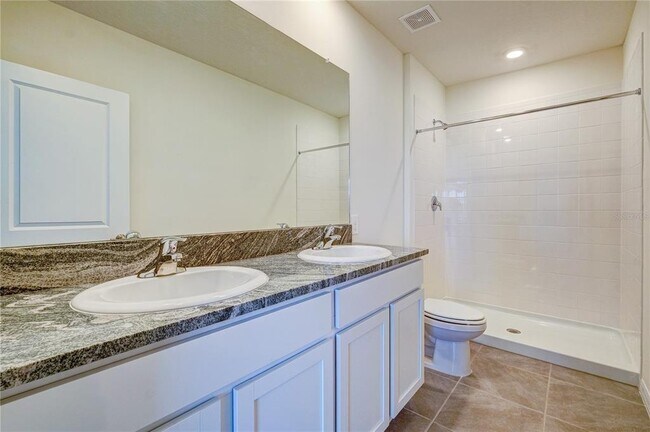 Building Photo - 17436 Crescent Moon Lp