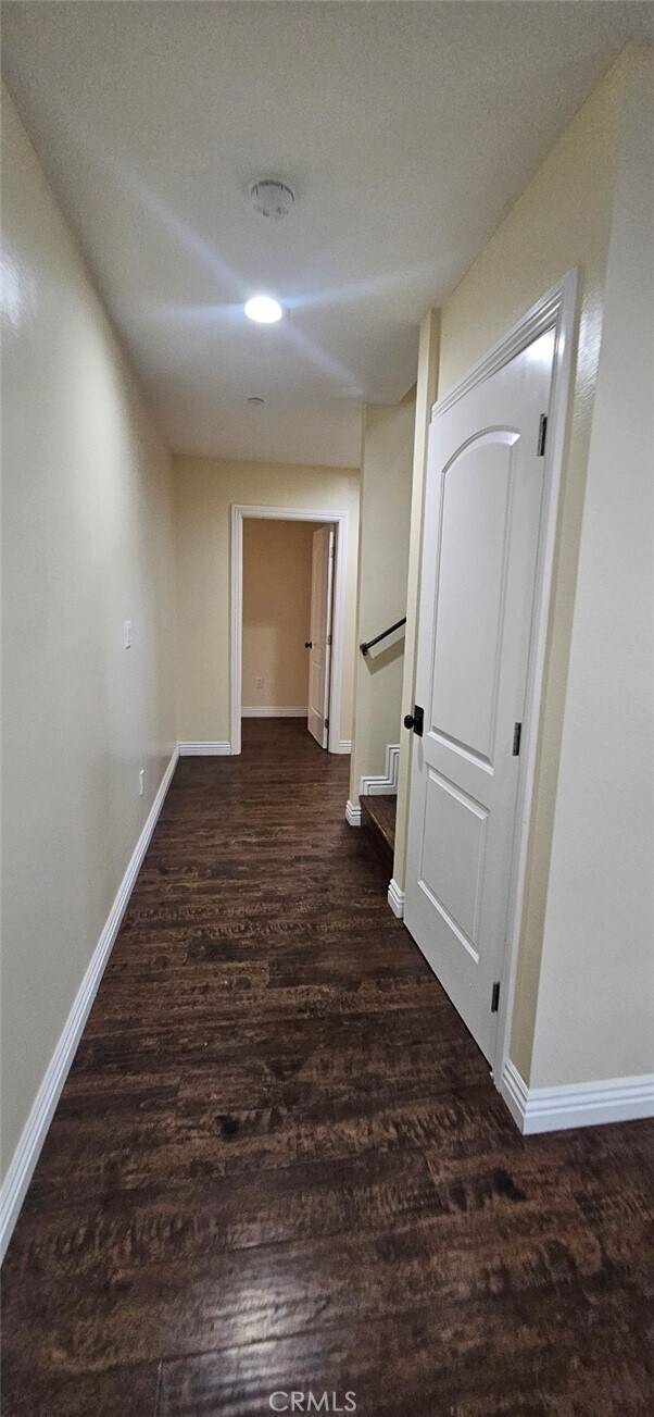 Building Photo - 611 E 75th St