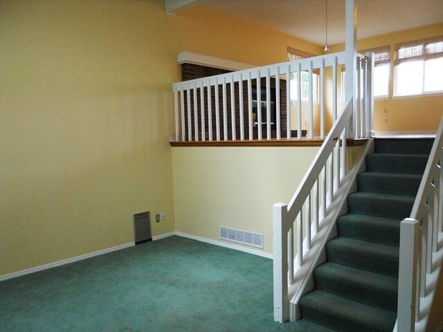 Building Photo - Short Term Lease