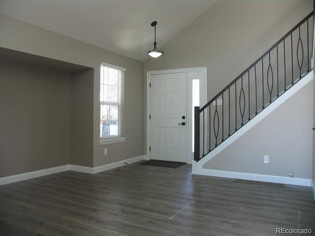 Building Photo - 2158 Sunridge Cir